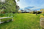 Frankfurt-Nieder-Erlenbach: Einmalige Lage! Großzügiges Villenanwesen am Bebauungsrand - Einfamilienhaus Frankfurt am Main Bonames | Angebot:26334718